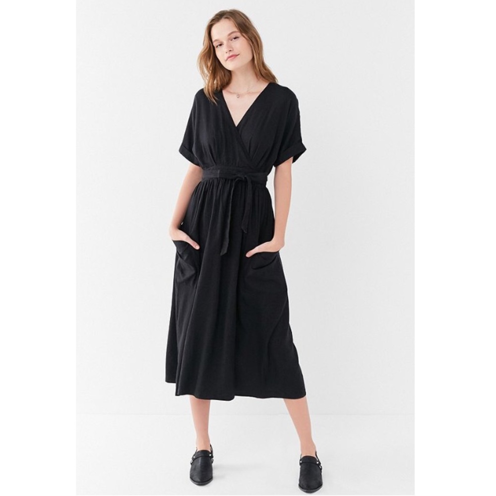 UO Gabrielle Black Linen Midi Wrap Dress